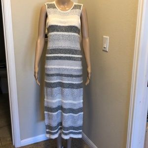 NWT Lou & Grey Dress